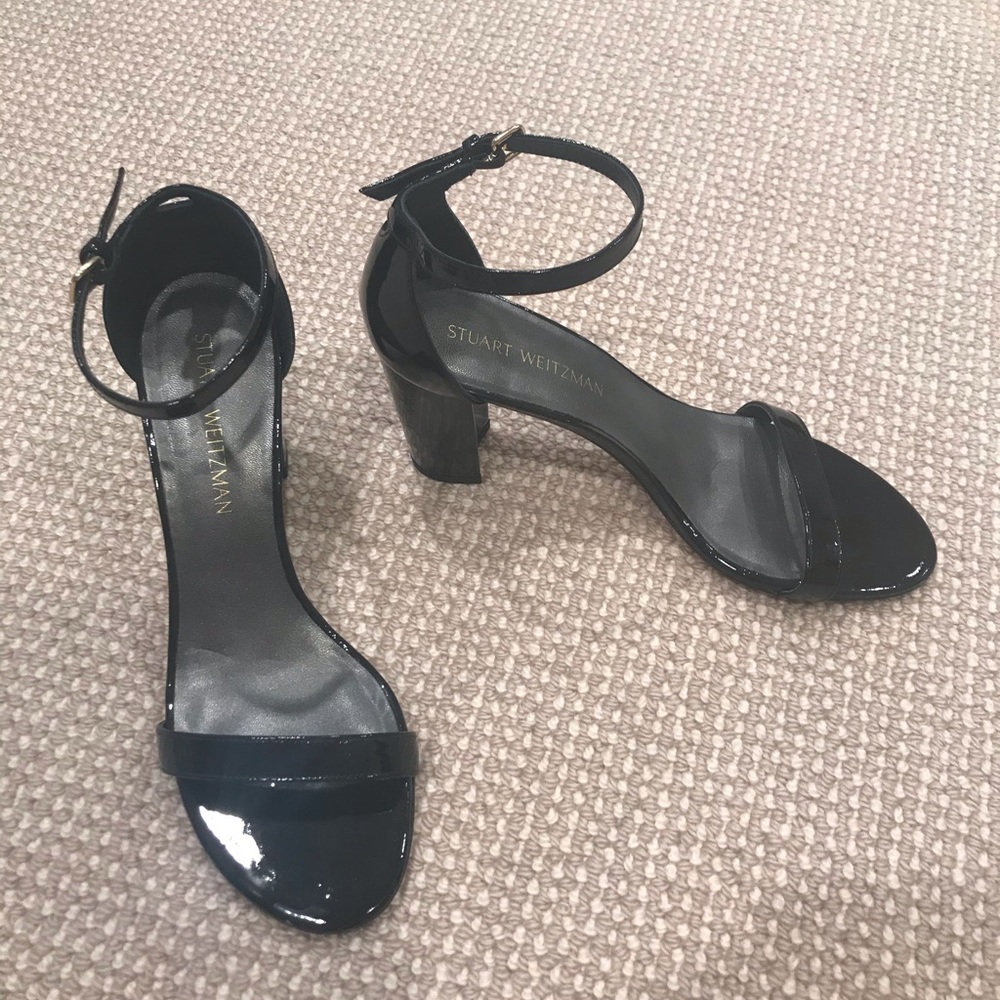 STUART WEIZTMAN NEARLYNUDE SANDAL BLACK PATENT